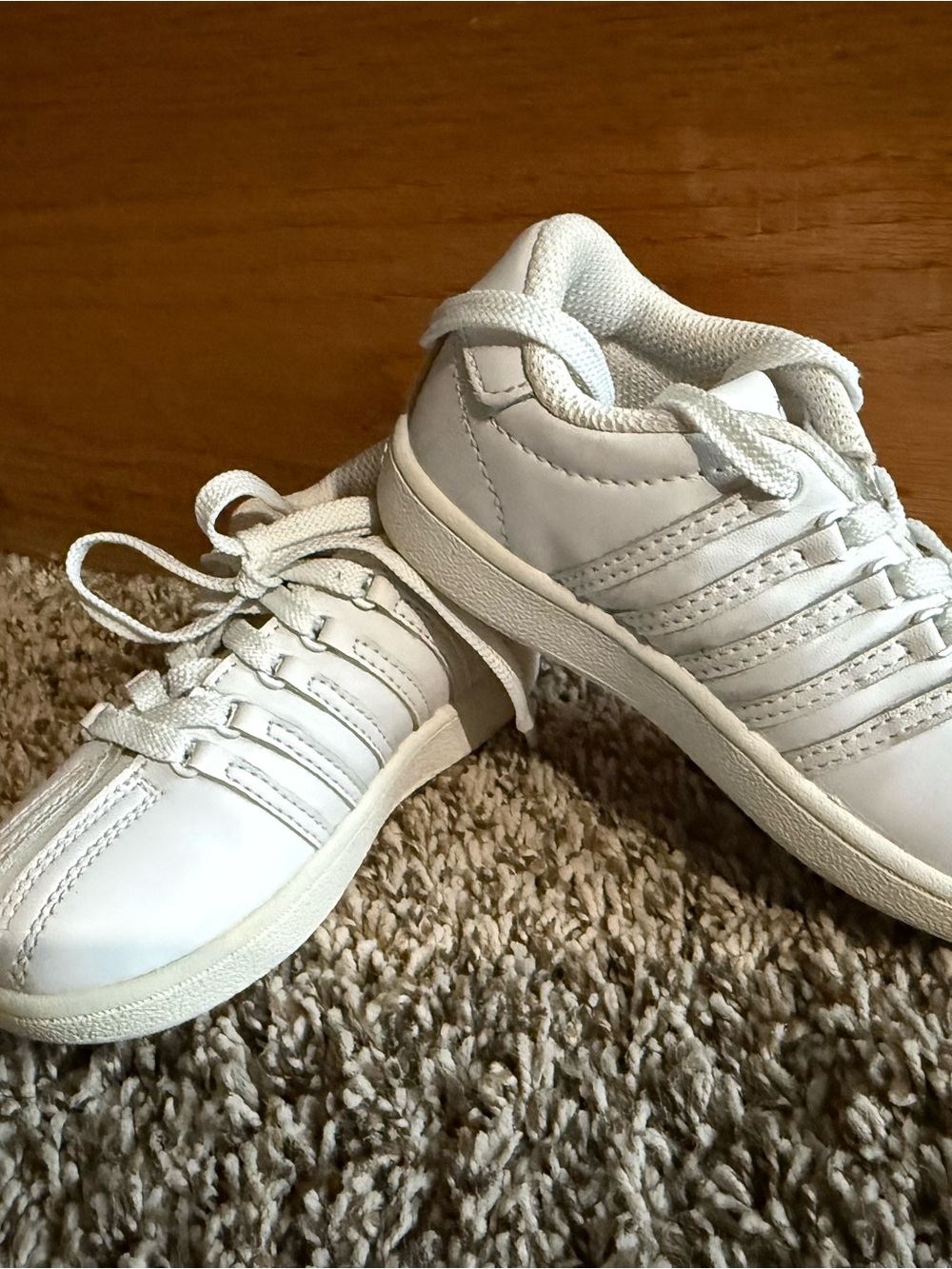 K-Swiss White Low-Top Sneakers - Casual Everyday Shoes
